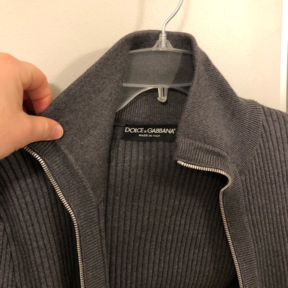 Slim Cut (stretchy) Dolce Sweater!